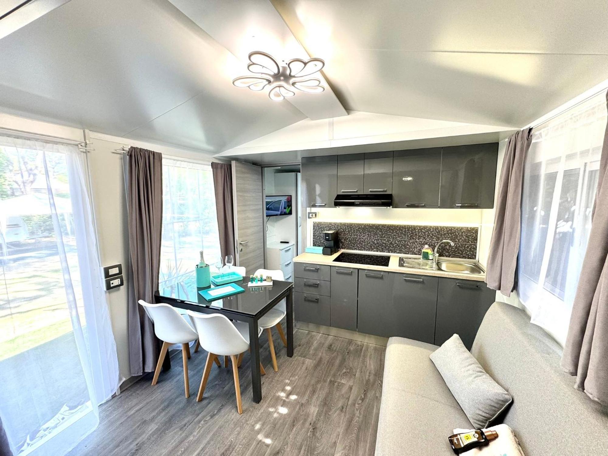 Luxury Caravan At Union Lido Cavallino-Treporti Exterior photo